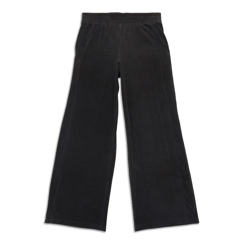 Daily Specials Scuba Mid-Rise Wide-Leg Pant - Resale