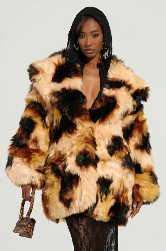 Crazy Deals minimalist jacketARI OVERSIZED FUR COAT