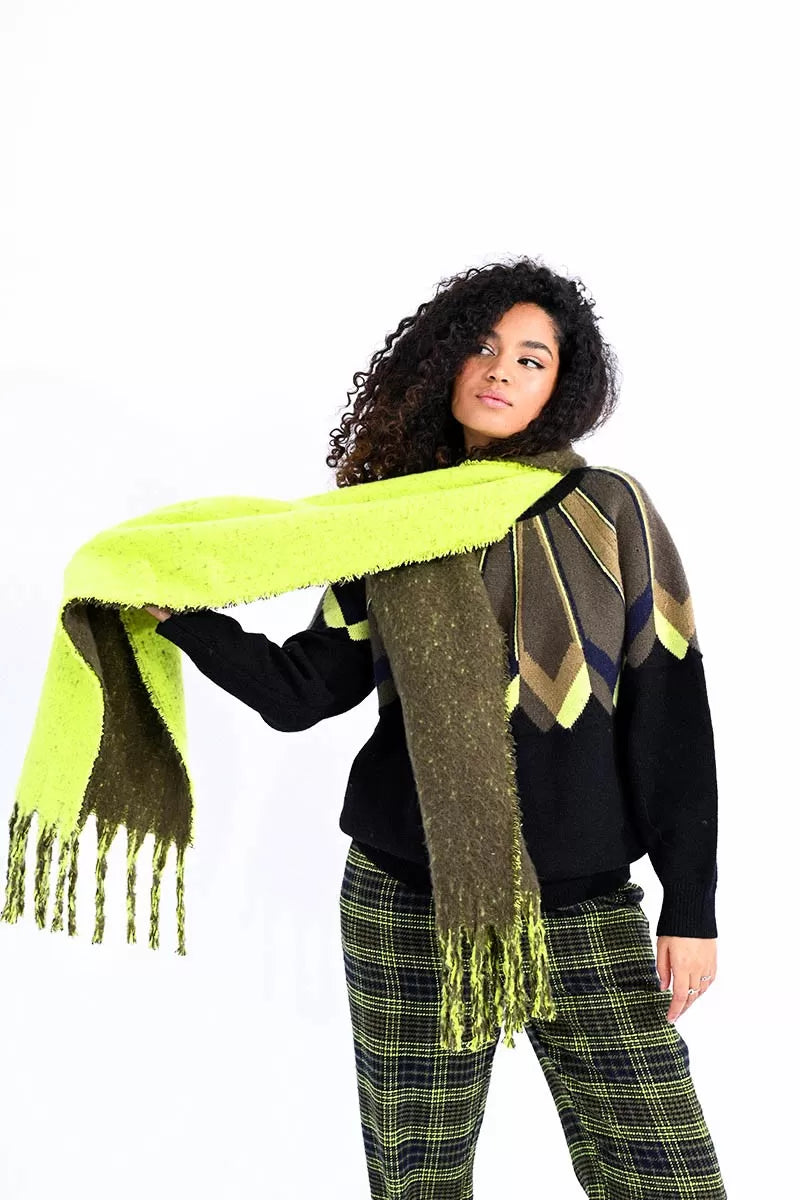 shift dressLili Sidonio Kahki Lime Knitted Scarf