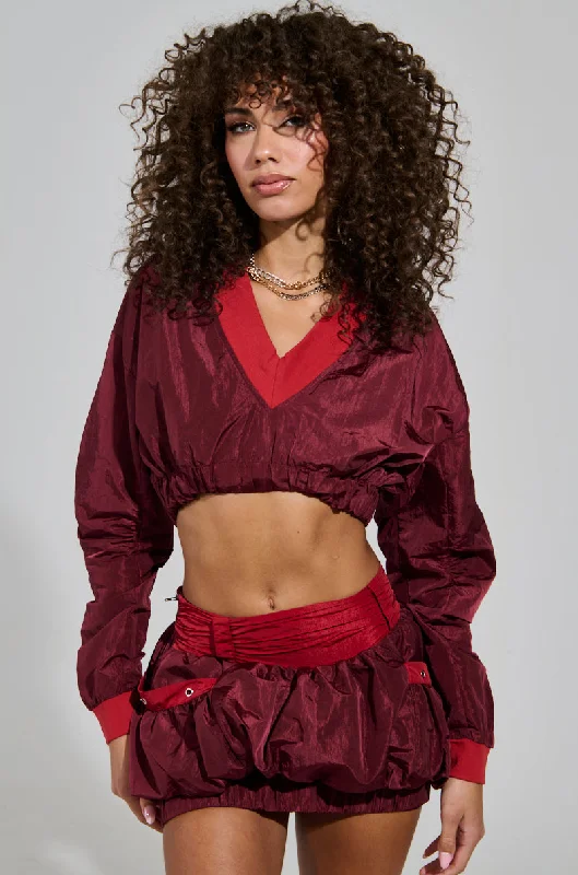 Special Price PUTTING IN WORK V-NECK SWEATSHIRT IN RED