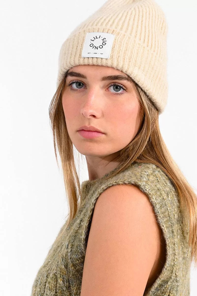 mini dressLili Sidonio Cream Knitted Hat