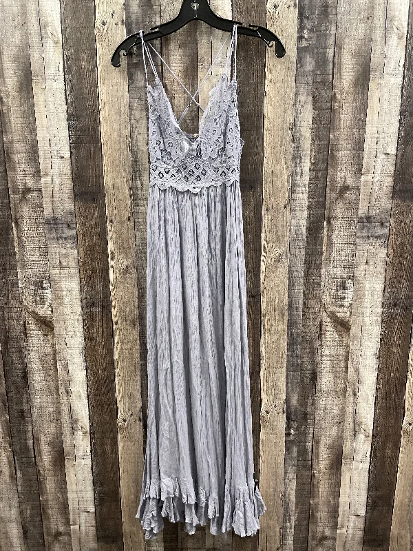 velvet dressDress Casual Maxi By Free People In Purple, Size: S