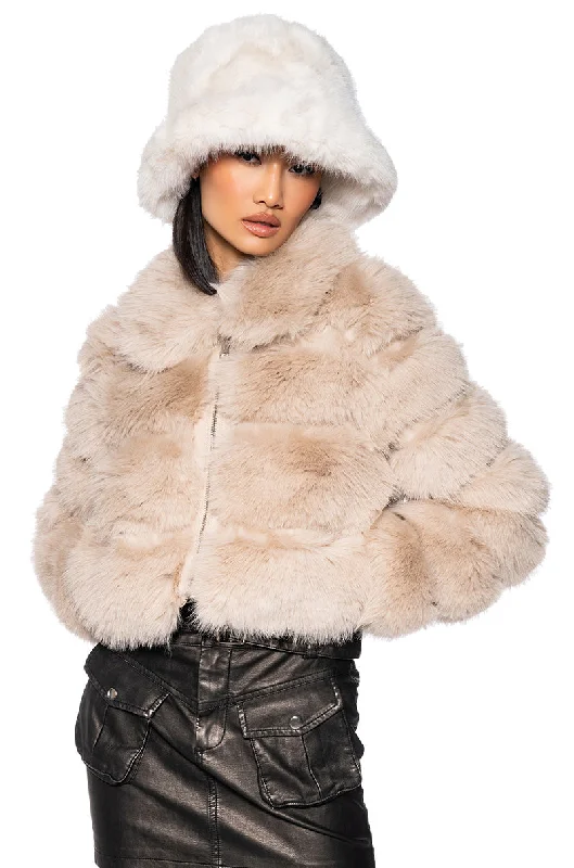 Daily Deals oversized puffer coatAZALEA WANG KOKO FAUX FUR ZIP UP JACKET