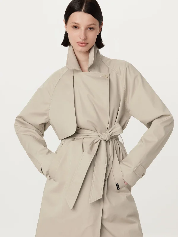 sporty outerwearThe Long Trench Coat in Light Beige