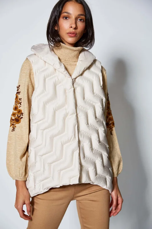 casual shift dressVAN-DOS Cream Quilted Sleeveless Gilet