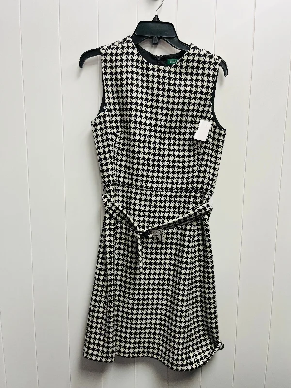 Blowout Sale fitted cocktail dressDress Work By Ralph Lauren In Black & White, Size: 6 Blowout Sale fitted cocktail dressDress Work By Ralph Lauren In Black & White, Size: 6