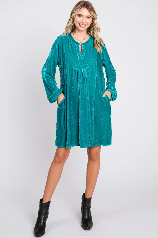 Price Buster off-the-shoulder dressEmerald V-Neck Velvet Dress