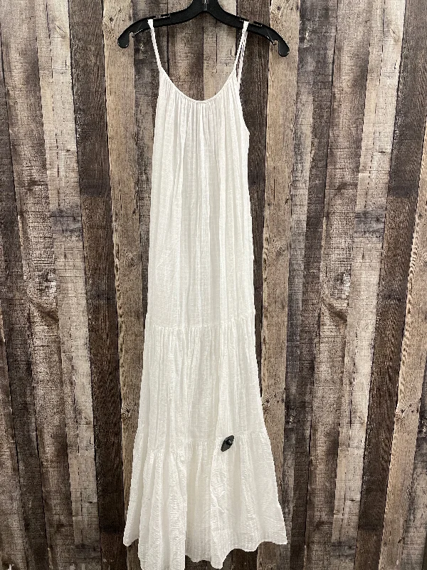 winter dressDress Casual Maxi By Banana Republic In White, Size: L