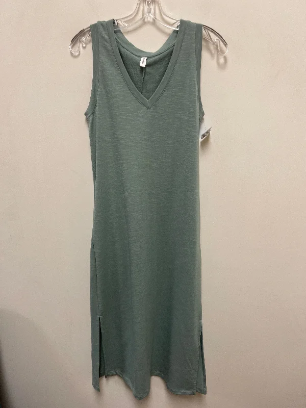 Today’s Special minimalistic dressDress Casual Maxi By Wishlist In Green, Size: S