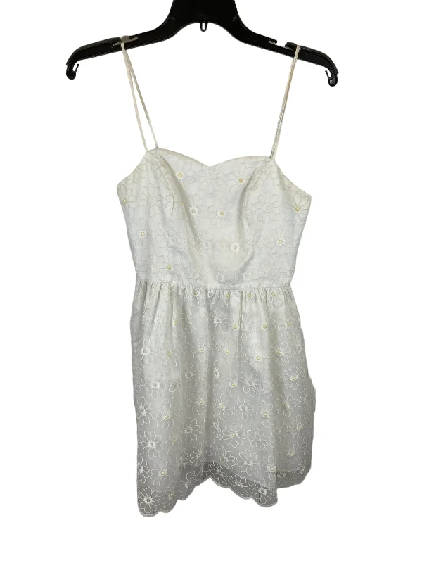 Clearance Items long-sleeve floral dressWhite Dress Designer Lilly Pulitzer, Size 0