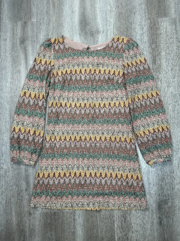 Clearance Event v-neck dressDress Casual Short By THE CLOTHING CO In Multi-colored, Size: L Clearance Event v-neck dressDress Casual Short By THE CLOTHING CO In Multi-colored, Size: L