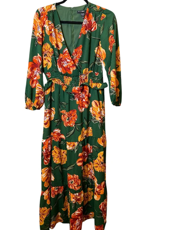 Steals and Deals form-fitting dressDress Casual Maxi By Maggy London In Floral Print, Size: S Steals and Deals form-fitting dressDress Casual Maxi By Maggy London In Floral Print, Size: S