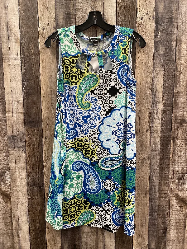 comfy maxi dressDress Casual Short By Alyx In Blue & Green, Size: S