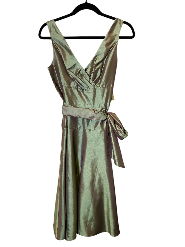 YEAR-End Sale knit dressDress Party Long By Max And Cleo In Green, Size: 4