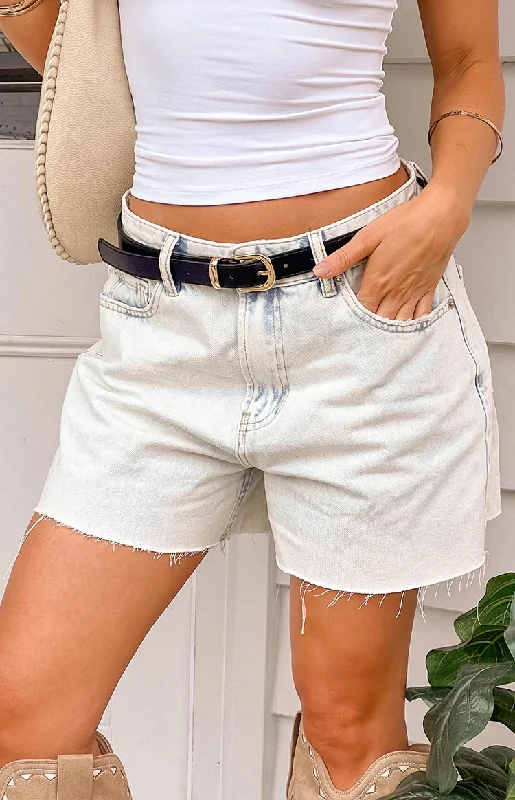 Bargain Blast fashionable quilted coatAnnette Acid Wash Denim Shorts