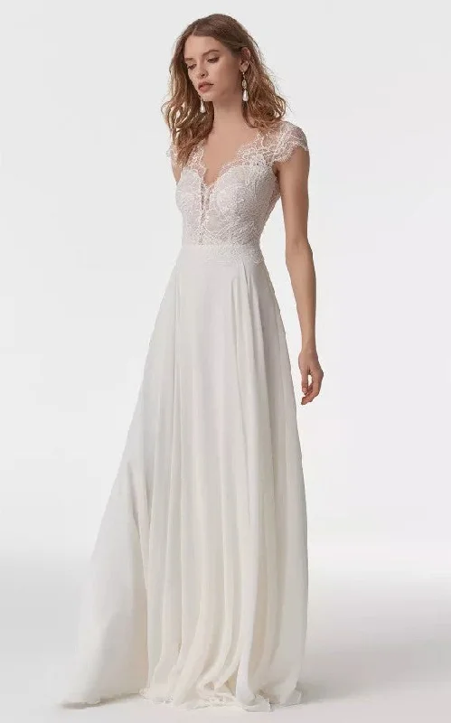 relaxed fit dressElegant A Line Chiffon Long Sleeve Illusion Cap Wedding Dress with Lace-716116