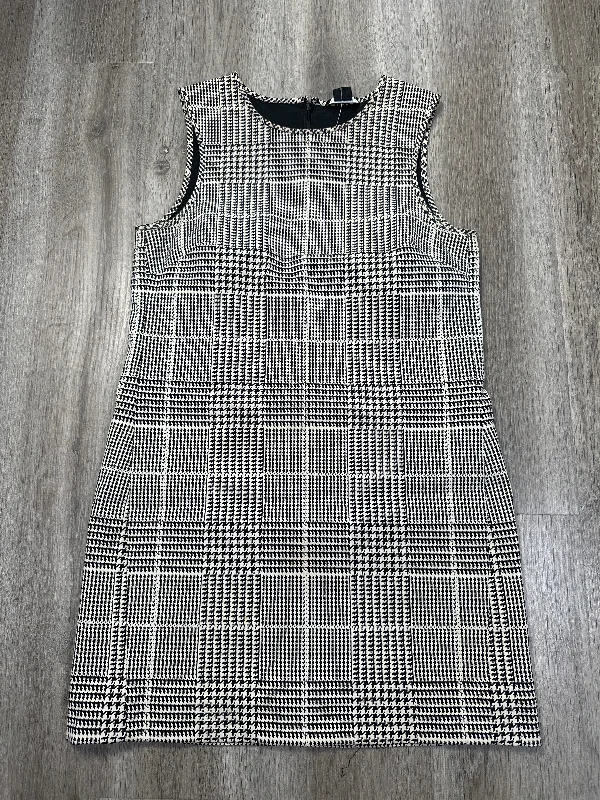 Sale Event velvet dressDress Casual Short By Theory In Black & White, Size: S