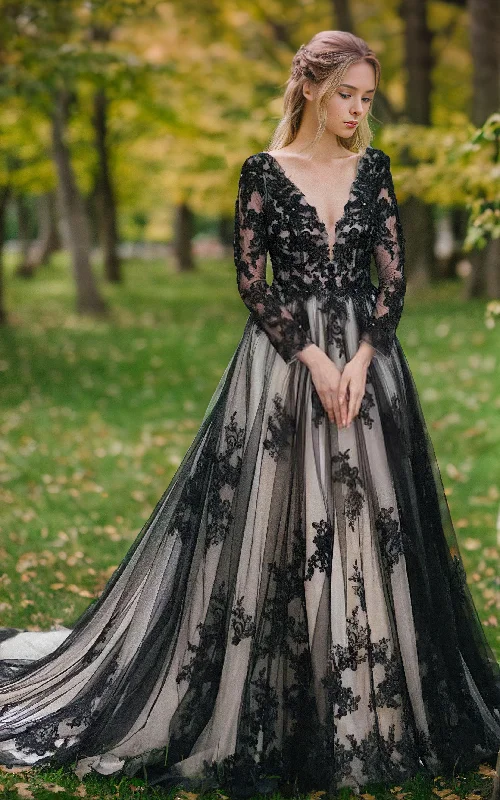 wrap-around dressGothic Boho Illusion Sleeve A-Line Black and White Wedding Dress Modern Modest Floral Beach Country Garden Bridal Gown