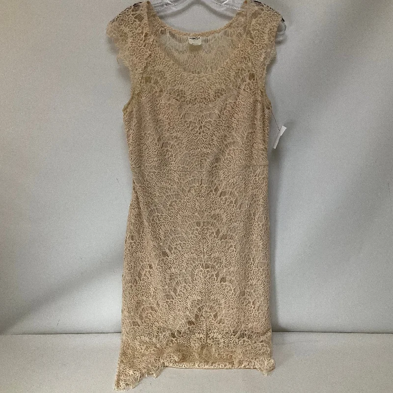 Limited Availability fitted bodycon dressDress Casual Midi By Free People In Tan, Size: M Limited Availability fitted bodycon dressDress Casual Midi By Free People In Tan, Size: M