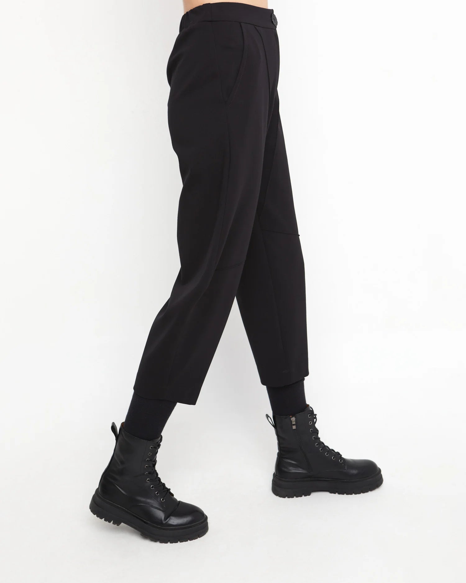 classic fit-and-flare dressOzai N Ku Black Sharp Pants