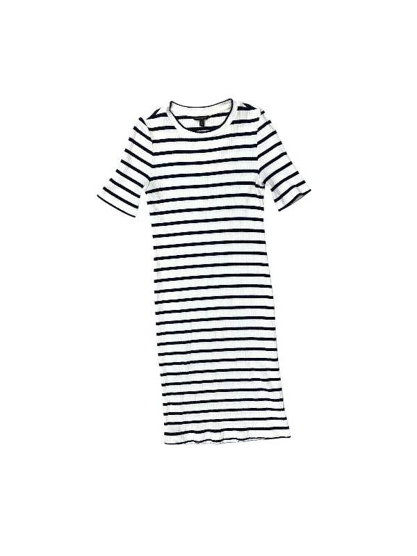 Steals and Deals relaxed fit dressDress Casual Midi By Banana Republic In Striped Pattern, Size: M Steals and Deals relaxed fit dressDress Casual Midi By Banana Republic In Striped Pattern, Size: M