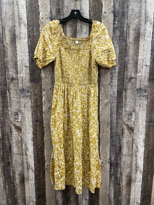 casual evening dressDress Casual Midi By Old Navy In Gold & White, Size: S