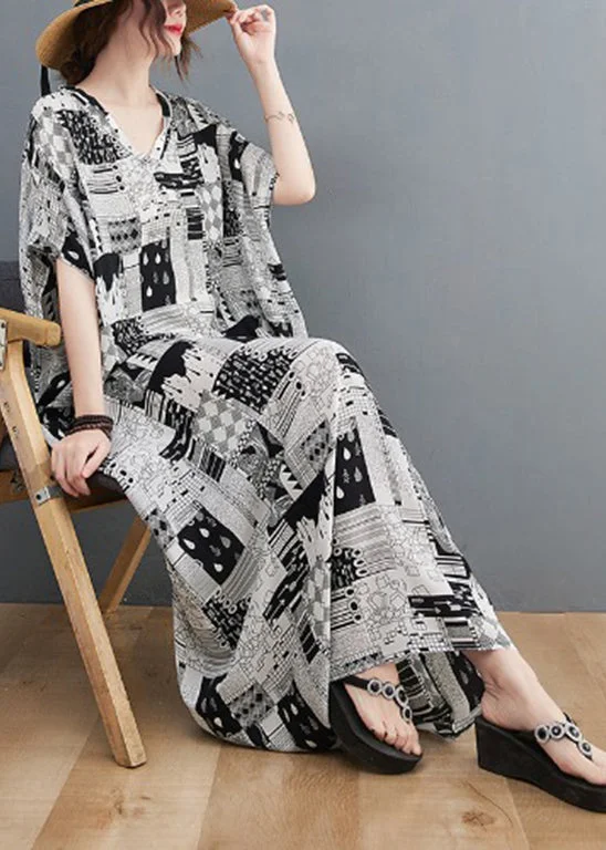 New Arrival flowy dressPlus Size Black White Print V Neck Beach Long Dress Short Sleeve New Arrival flowy dressPlus Size Black White Print V Neck Beach Long Dress Short Sleeve