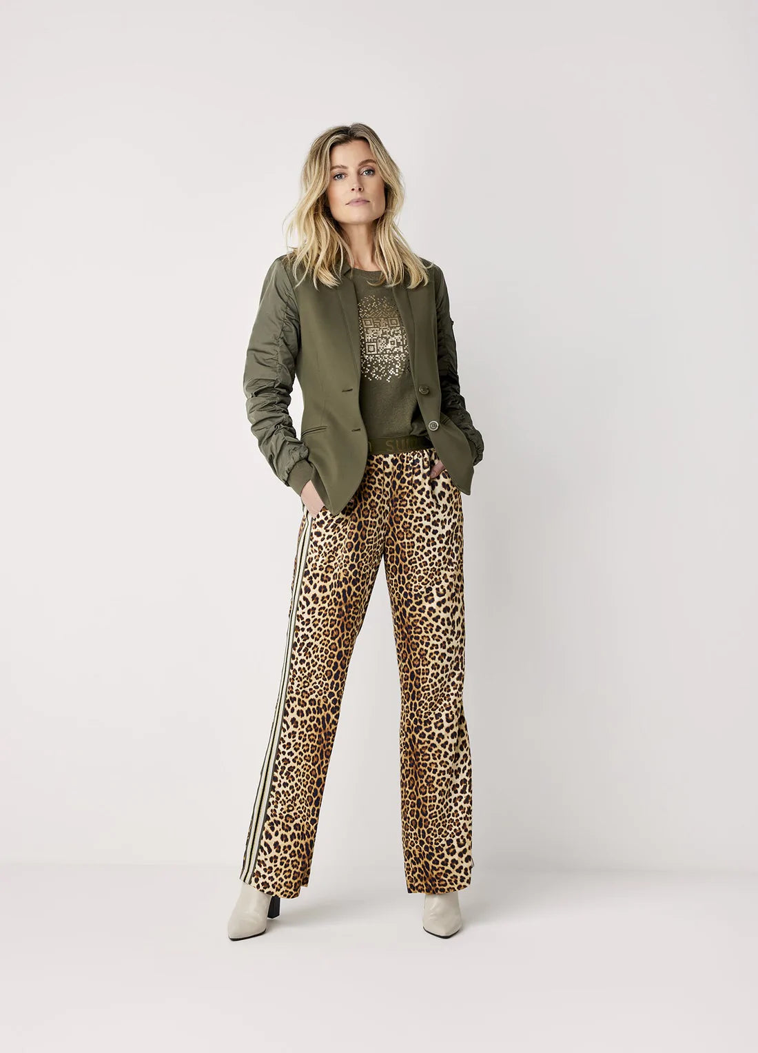 floral dressSummum Animal Bootcut Trousers