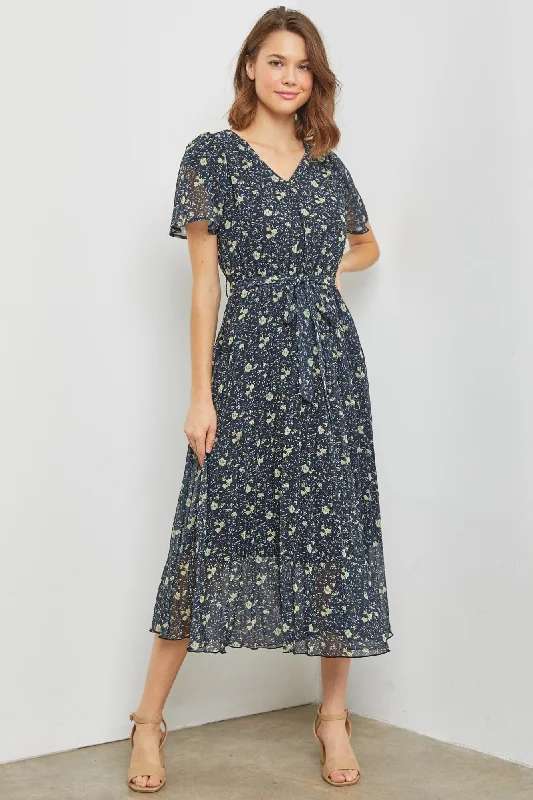 Take Advantage trendy dressBlack Multi Floral Print Midi Dress